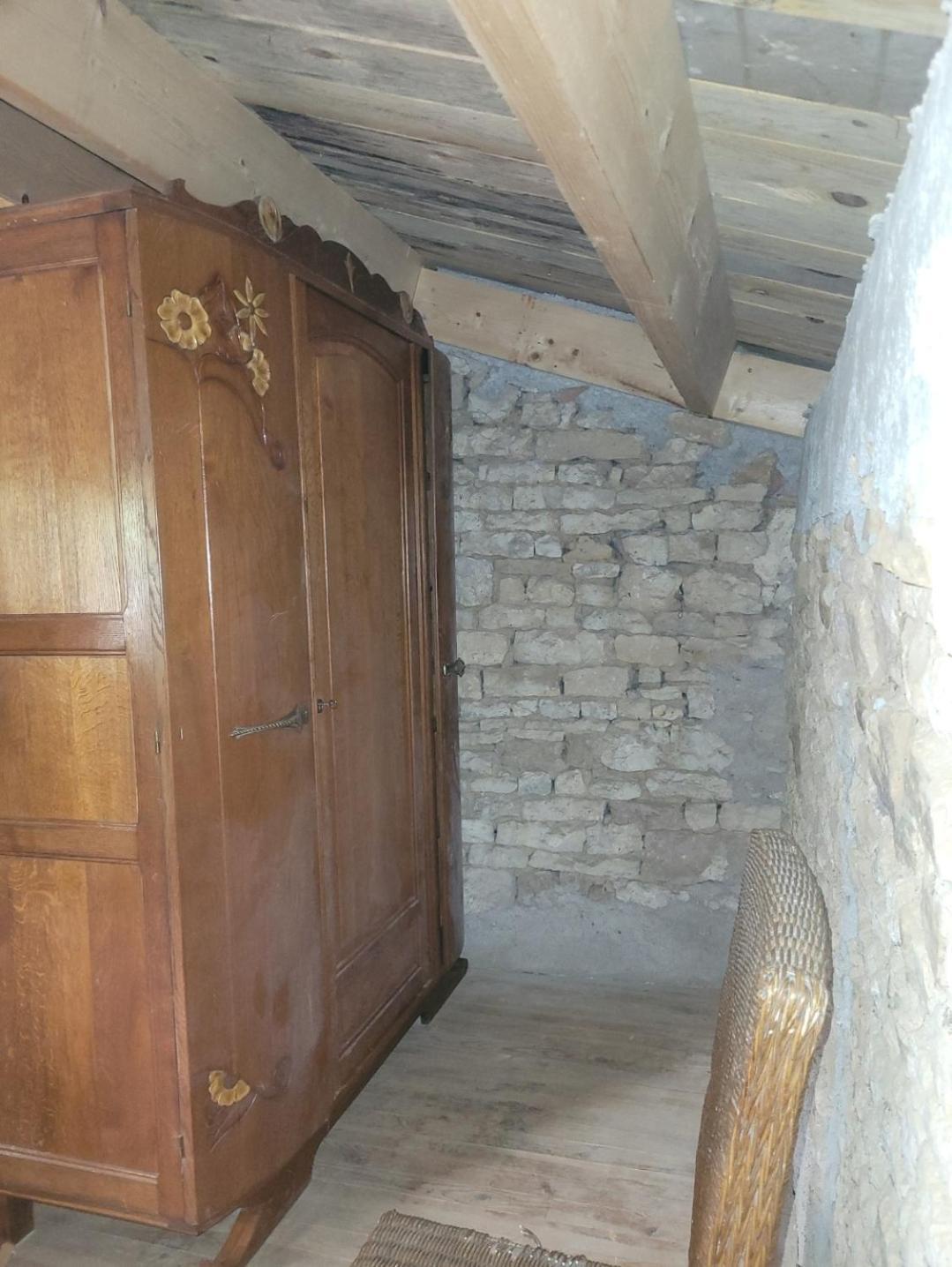 Nuit Insolite, Chambre Au Dessus D'Une Etable La Chapelle-Themer Exterior foto